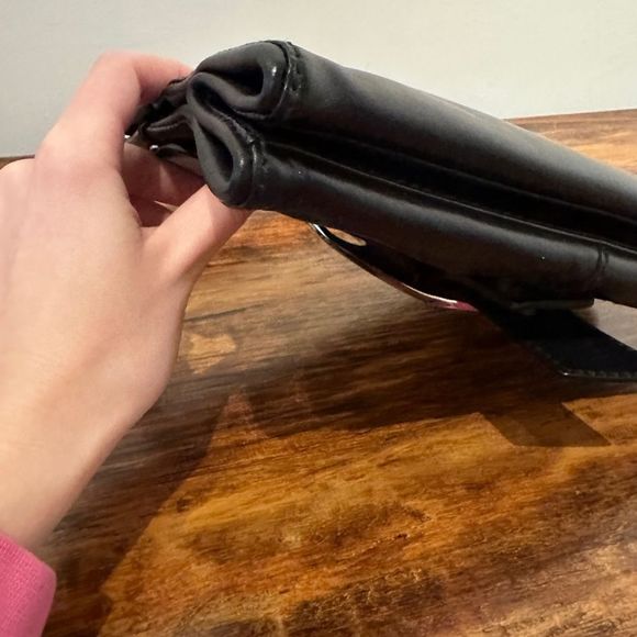 Vintage Dolce&Gabbana bag AVAILABLE TILL 06/01 - Picture 6 of 9